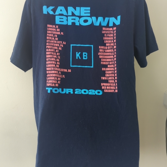 Kane Brown concert tee definitely size large - Picture 5 of 5